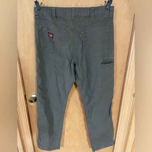 WRANGLER- army green men’s workwear pants in a size 36/34 - Picture 3 of 4
